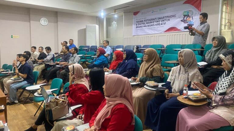 Workshop-Penyuluhan-dan-Pelatihan-mengenai-Branding-Communication-dengan-Yayasan-Wahana-Bina-Insani-Magister-Desain-Telkom-University-2